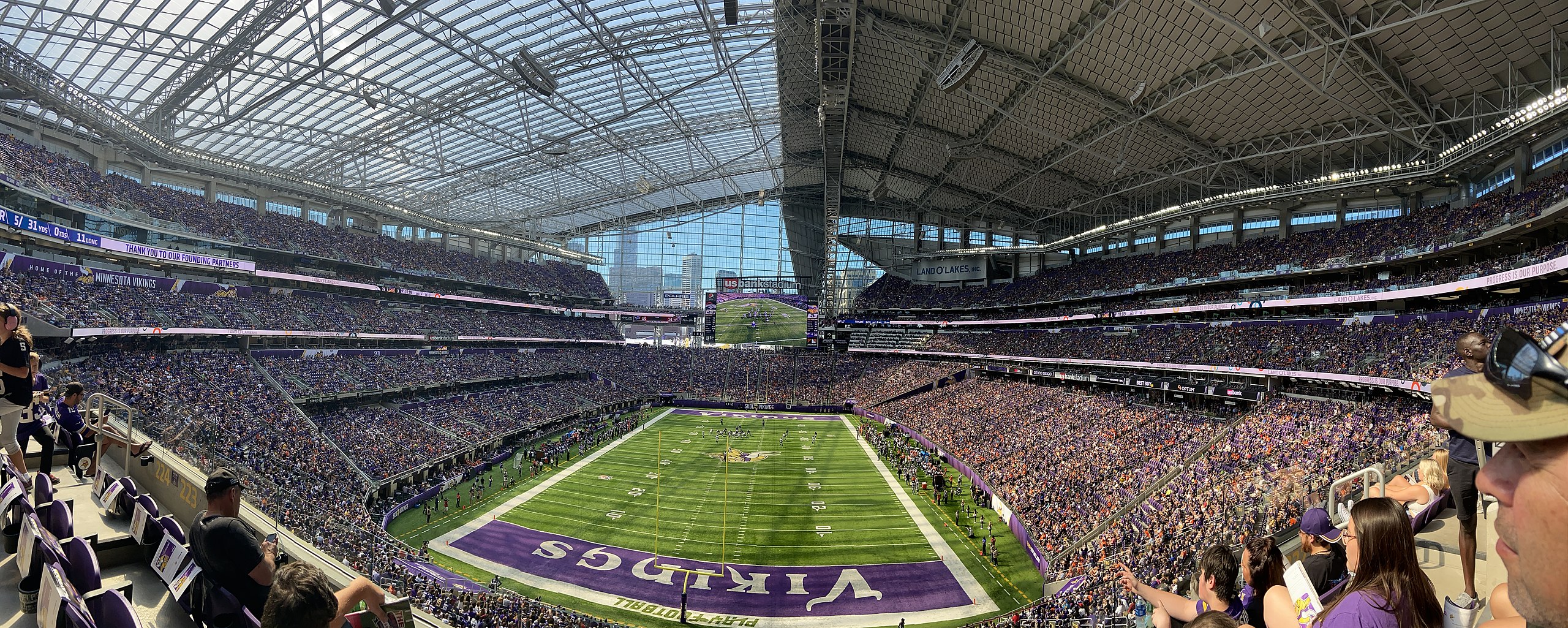 minnesota vikings stadium location